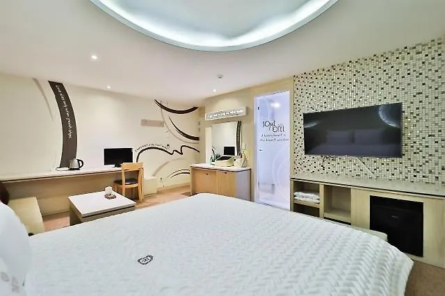 Motel The One In Shinho-dong, Gangseo,
