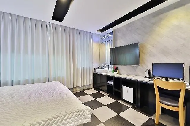 The One In Shinho-dong, Gangseo, *